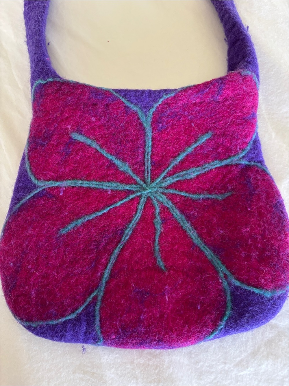 Source Unknown Purple and Fuchsia Felt Flower Crossbody Bag